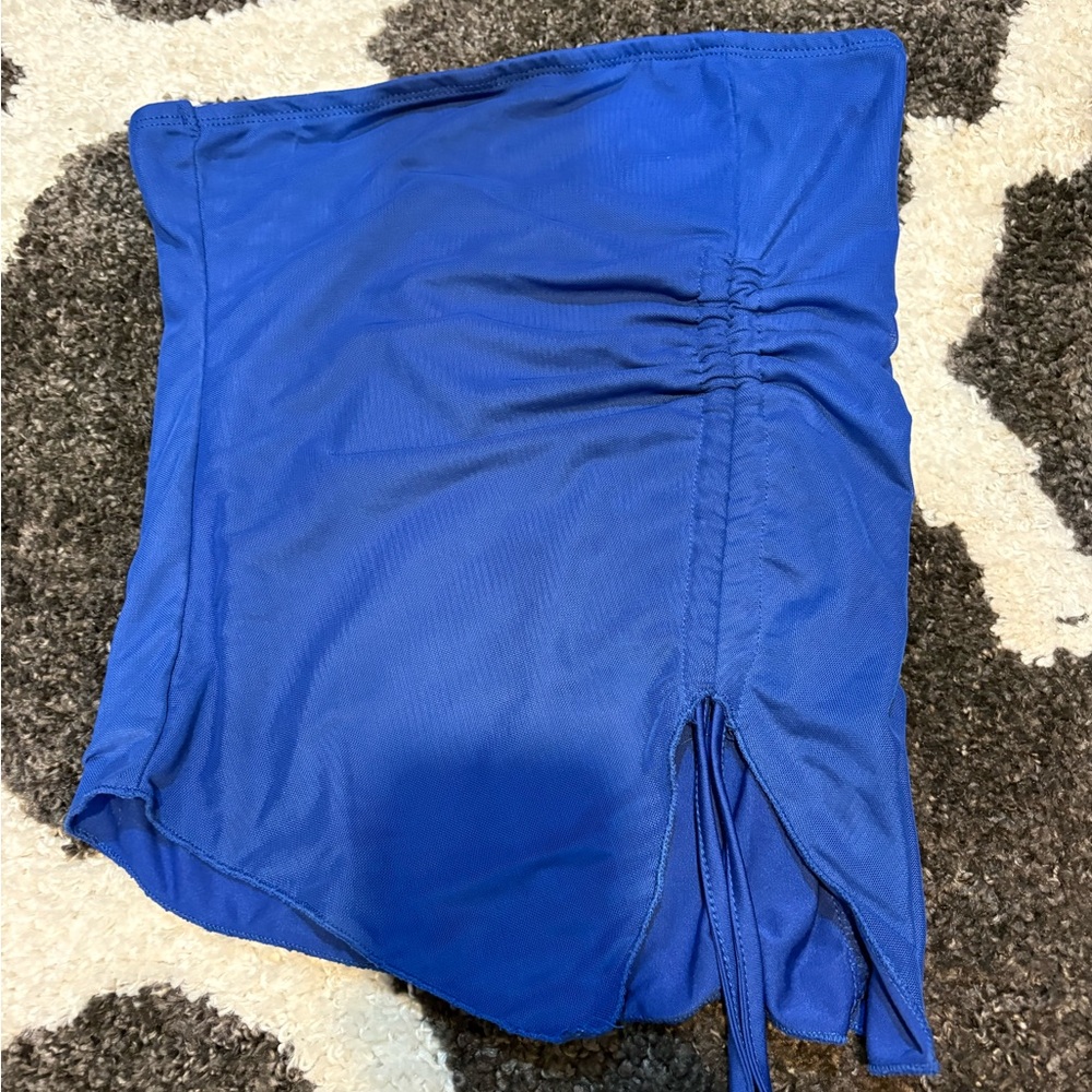 Amazon Women's Blue Tube Top